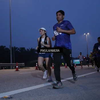 Runner Photo 7318638