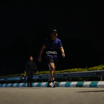 Runner Photo 7318645