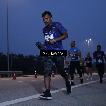 Runner Photo 7318666