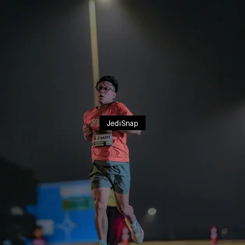 Runner Photo 7318689
