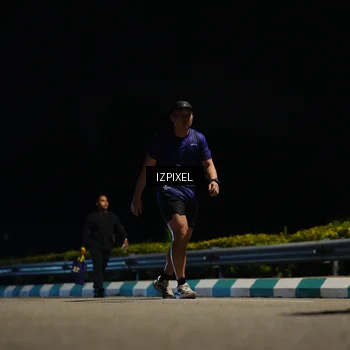 Runner Photo 7318692