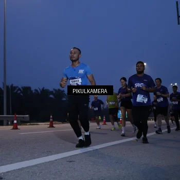 Runner Photo 7318694
