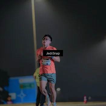 Runner Photo 7318696