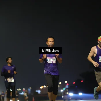Runner Photo 7318702