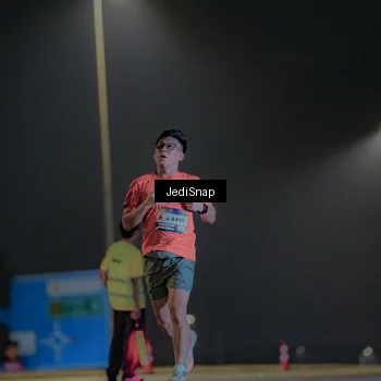 Runner Photo 7318704
