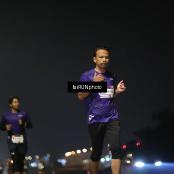 Runner Photo 7318706