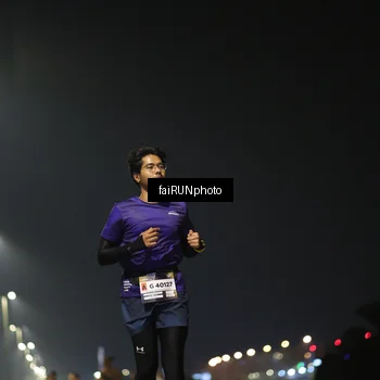 Runner Photo 7318735
