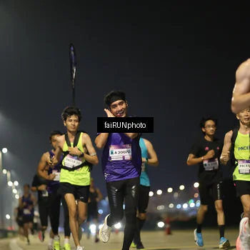 Runner Photo 7318755