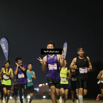 Runner Photo 7318765