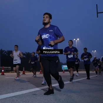 Runner Photo 7318781