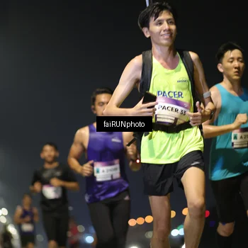 Runner Photo 7318787