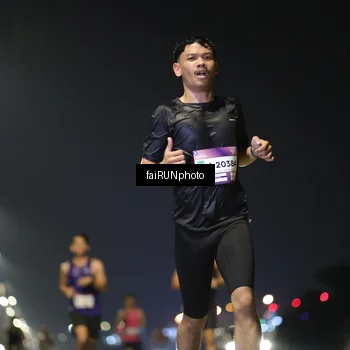 Runner Photo 7318806