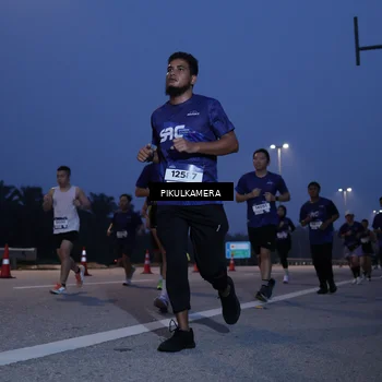 Runner Photo 7318811