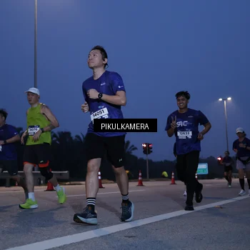 Runner Photo 7318832