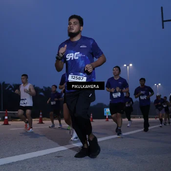 Runner Photo 7318852