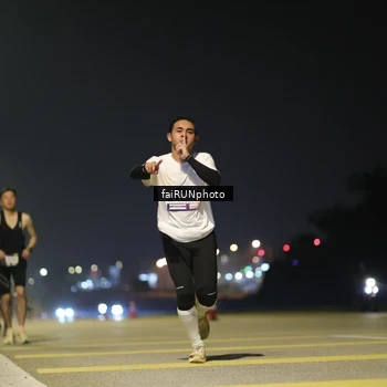 Runner Photo 7318864