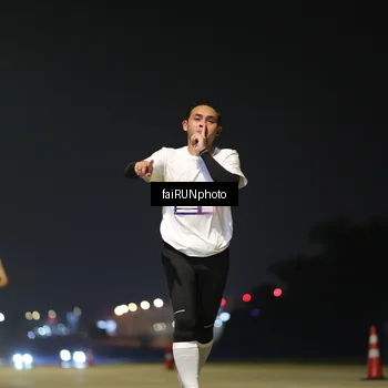 Runner Photo 7318878