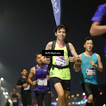 Runner Photo 7318887
