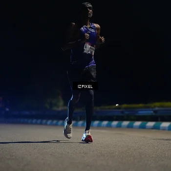 Runner Photo 7318890