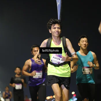 Runner Photo 7318903