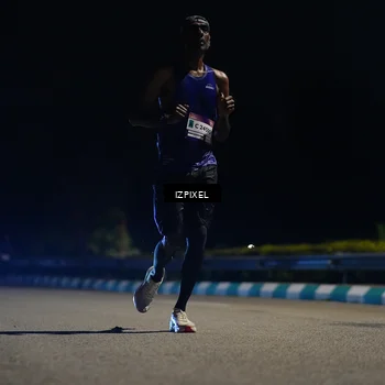 Runner Photo 7318932