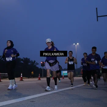 Runner Photo 7318955