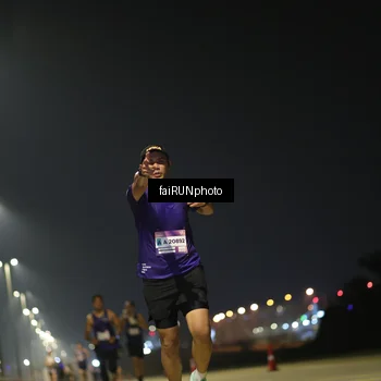 Runner Photo 7318960