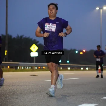 Runner Photo 7318976