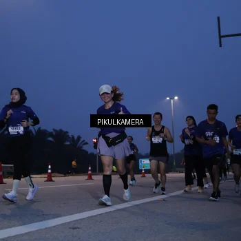 Runner Photo 7319024