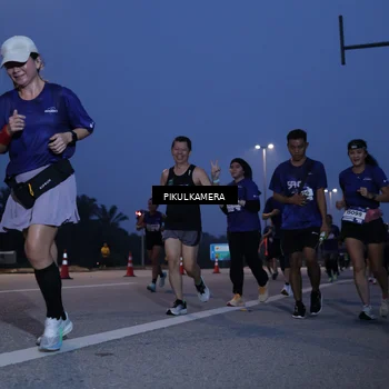 Runner Photo 7319040