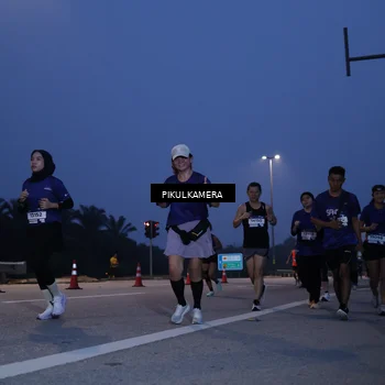 Runner Photo 7319046