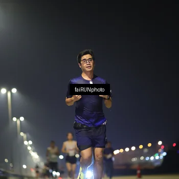 Runner Photo 7319092