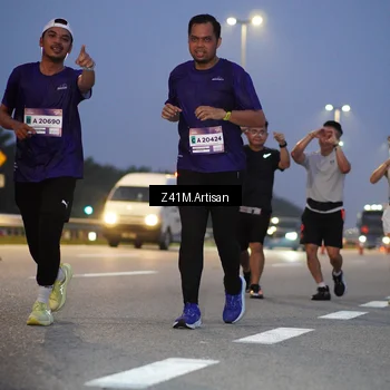 Runner Photo 7319701