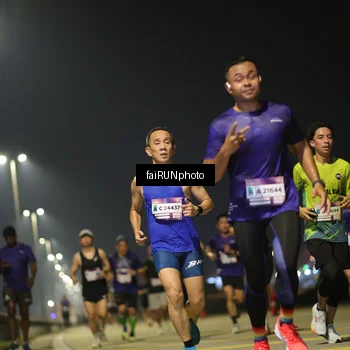 Runner Photo 7319738