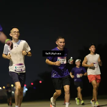 Runner Photo 7319841