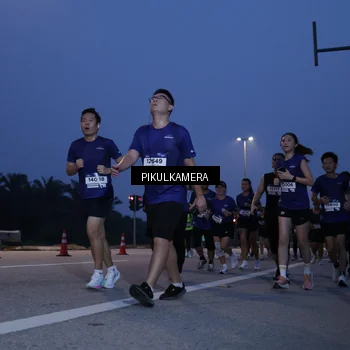 Runner Photo 7319899