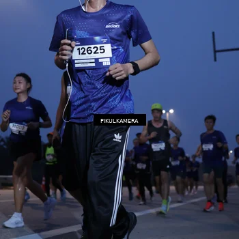 Runner Photo 7320033