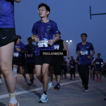 Runner Photo 7320093