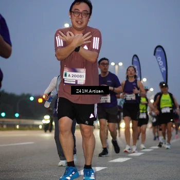 Runner Photo 7320100