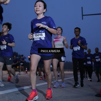 Runner Photo 7320300