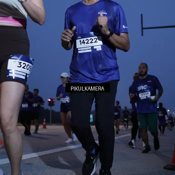 Runner Photo 7320384