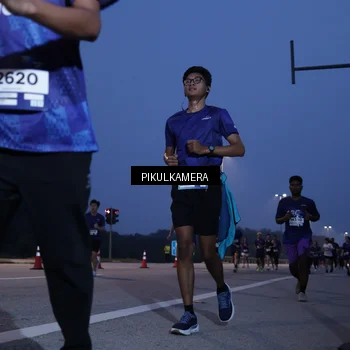 Runner Photo 7320417