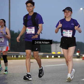 Runner Photo 7320481