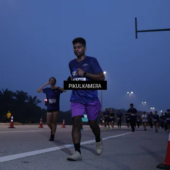 Runner Photo 7320486