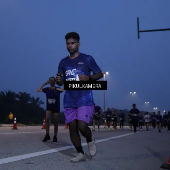 Runner Photo 7320605