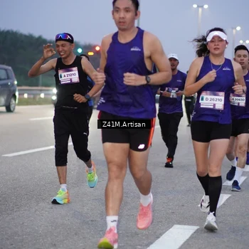 Runner Photo 7320613