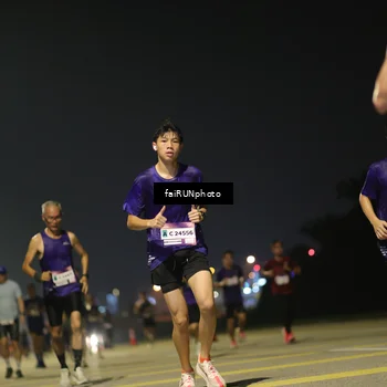 Runner Photo 7320632