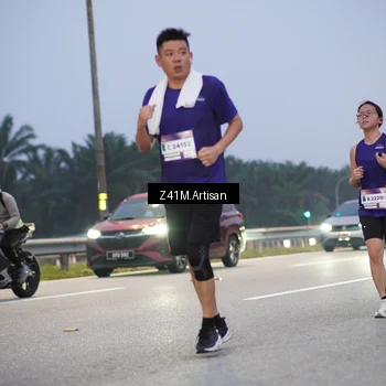 Runner Photo 7320636