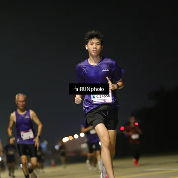 Runner Photo 7320637