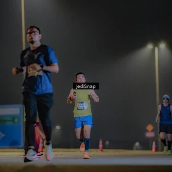 Runner Photo 7320669